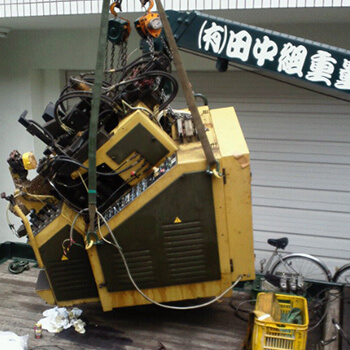 製靴機械搬入工事①