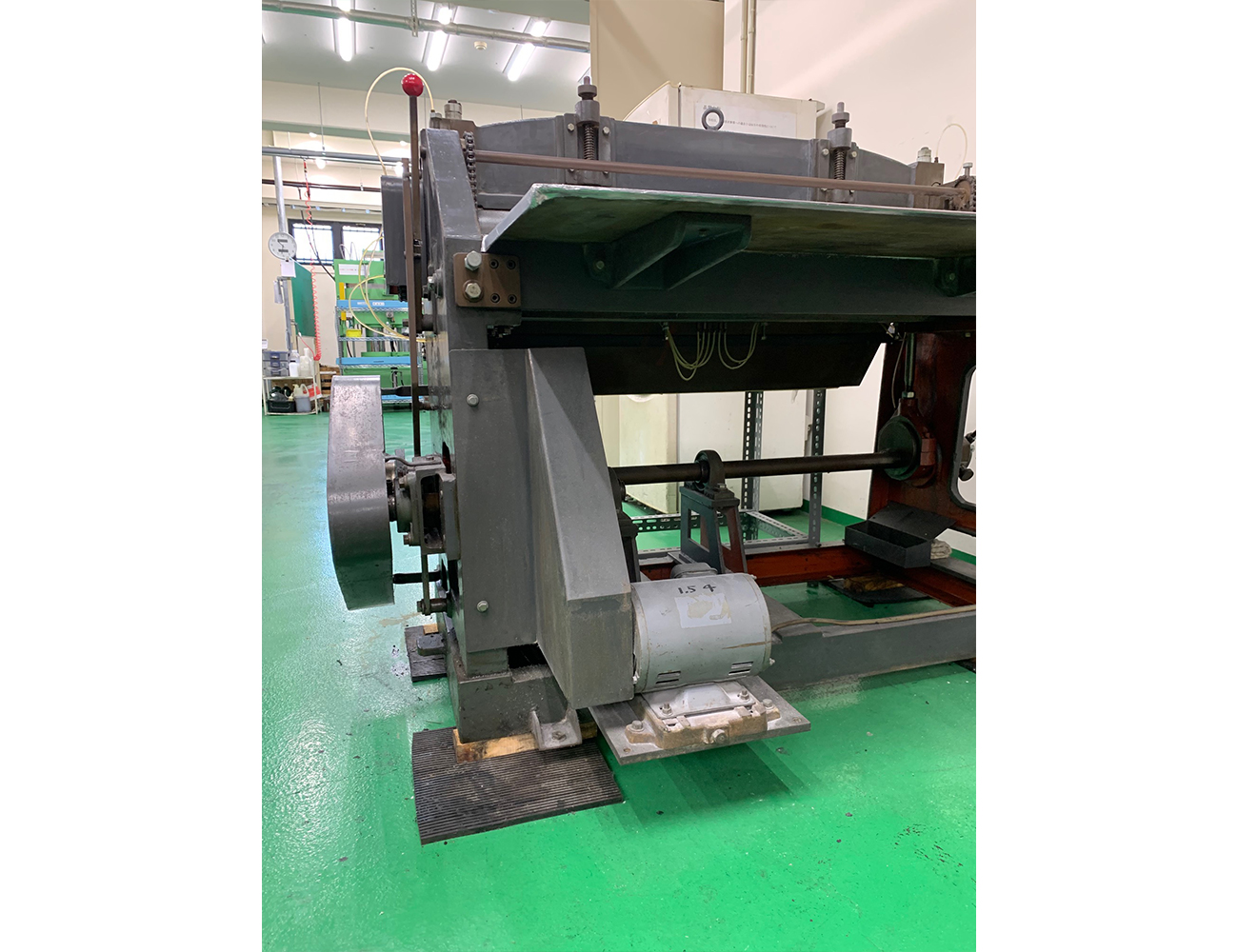 1000mm幅 ゴム切断機