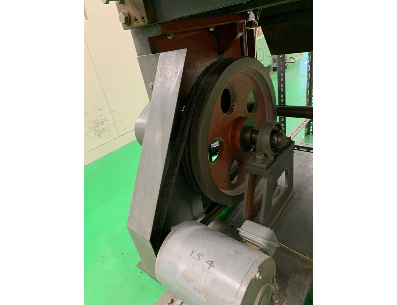 1000mm幅 ゴム切断機